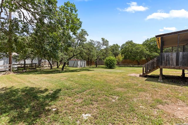 402 N WALNUT WAY, Boerne, TX 78006
