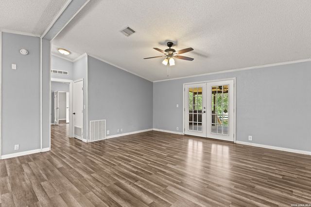 402 N WALNUT WAY, Boerne, TX 78006