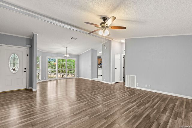 402 N WALNUT WAY, Boerne, TX 78006
