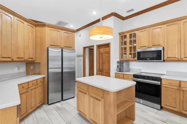 1050 MARAVISTA DRIVE, Trinity, FL 34655