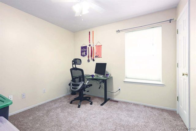 1921 Fairfield Drive, Rochester Hills, MI 48306