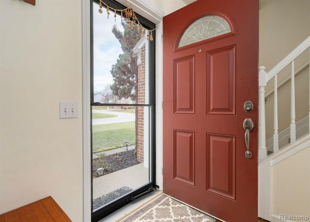 1921 Fairfield Drive, Rochester Hills, MI 48306