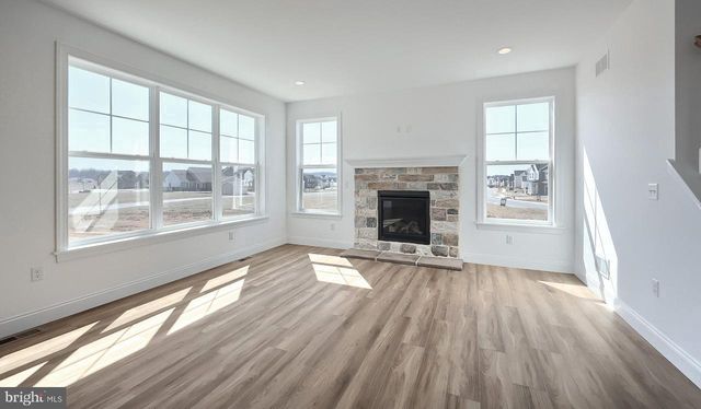 610 ESTATE DR, Mechanicsburg, PA 17055