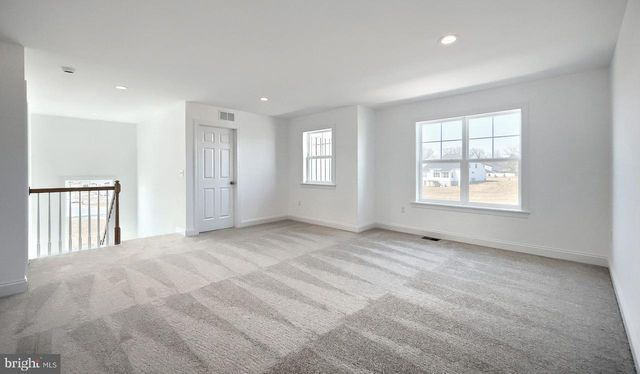 610 ESTATE DR, Mechanicsburg, PA 17055