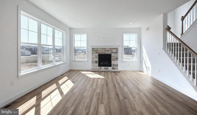 610 ESTATE DR, Mechanicsburg, PA 17055