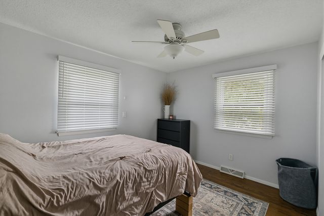 2912 E 35TH Street, Davenport, IA 52807