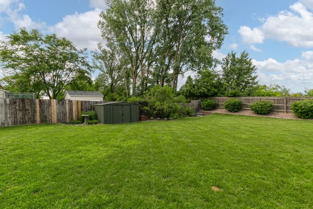 2912 E 35TH Street, Davenport, IA 52807