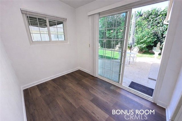 7445 Orion 2, Van Nuys (los Angeles), CA 91406