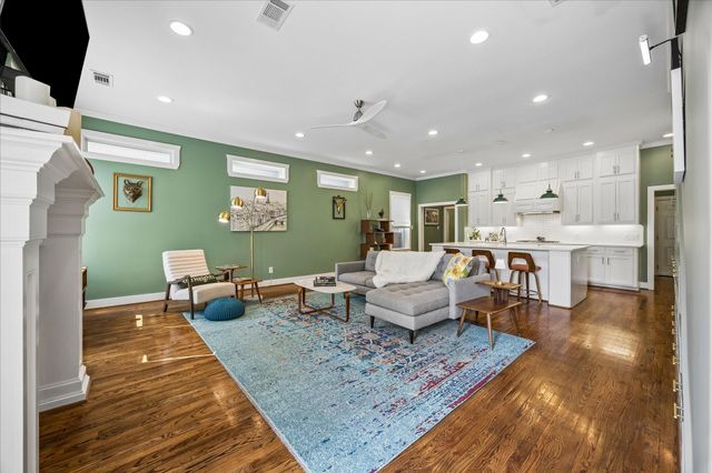 924 Alexander Street, Houston, TX 77008