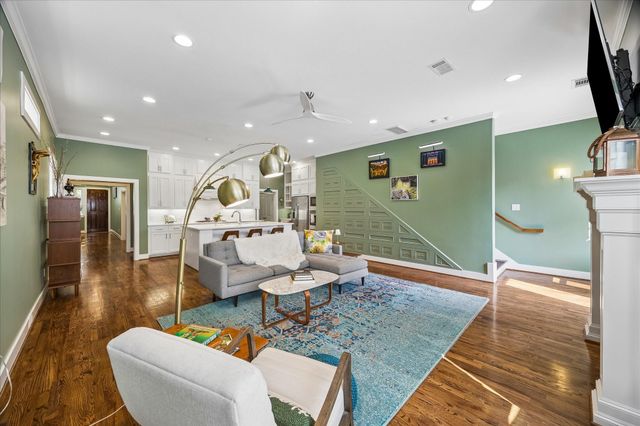 924 Alexander Street, Houston, TX 77008