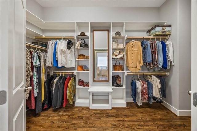 924 Alexander Street, Houston, TX 77008