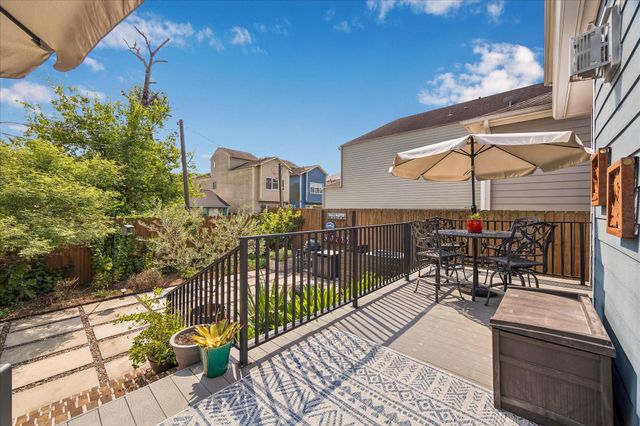 924 Alexander Street, Houston, TX 77008
