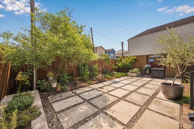 924 Alexander Street, Houston, TX 77008