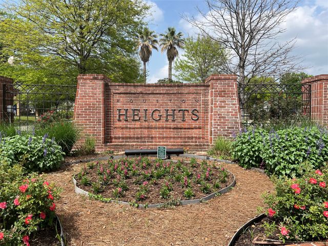 924 Alexander Street, Houston, TX 77008