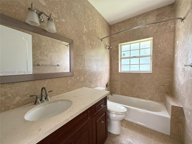 502 Madeira Ave A, Coral Gables, FL 33134
