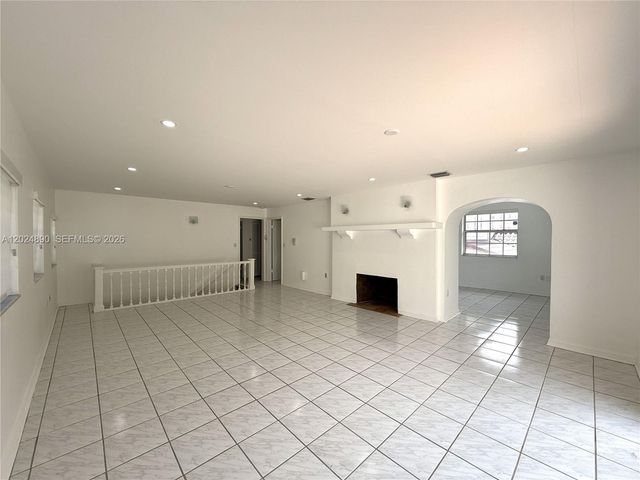 502 Madeira Ave A, Coral Gables, FL 33134