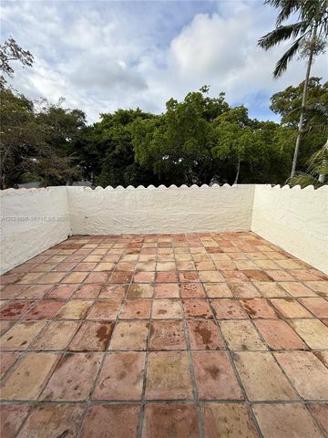 502 Madeira Ave A, Coral Gables, FL 33134