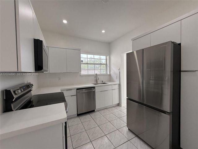 502 Madeira Ave A, Coral Gables, FL 33134