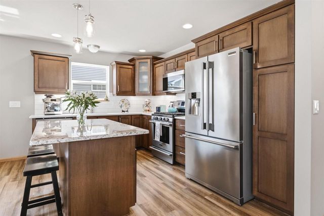 1155 Twisted Branch Way, Sun Prairie, WI 53590