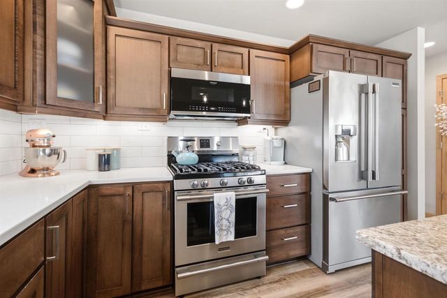 1155 Twisted Branch Way, Sun Prairie, WI 53590