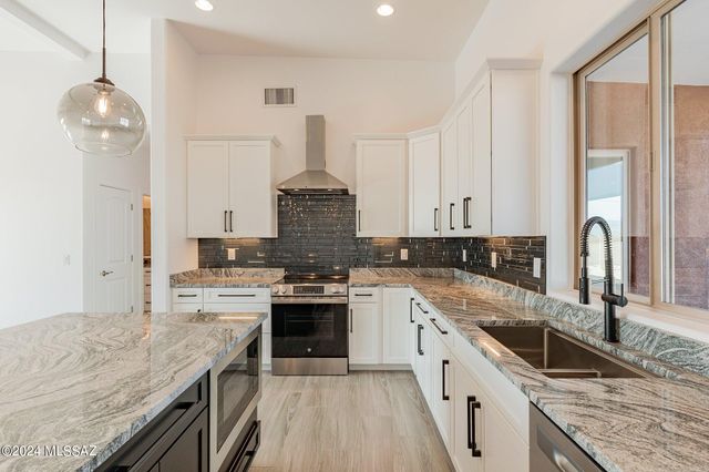 1228 Range Rider Place, Vail, AZ 85641