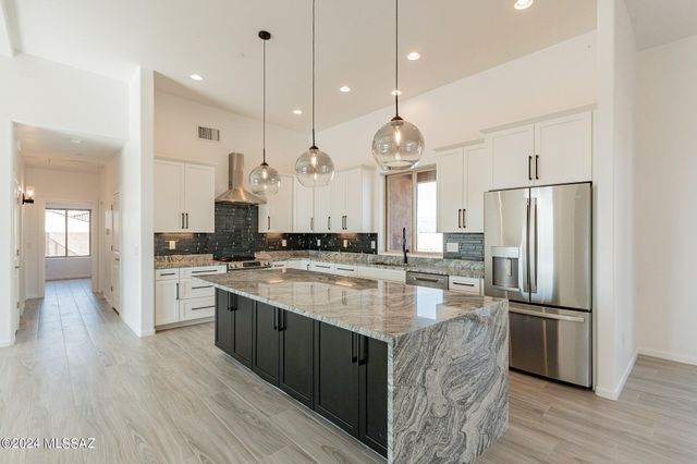 1228 Range Rider Place, Vail, AZ 85641