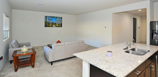 10916 W Claxton Drive, Marana, AZ 85653