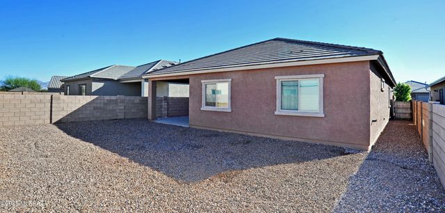 10916 W Claxton Drive, Marana, AZ 85653