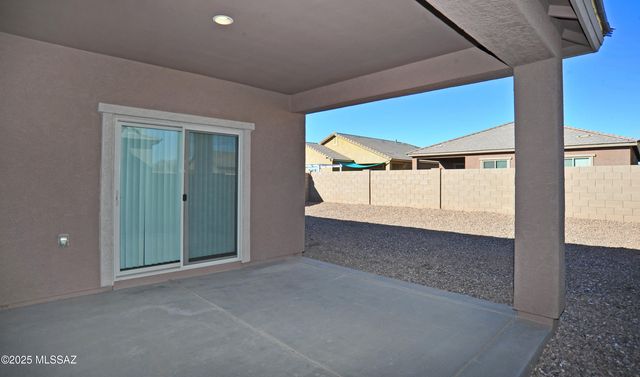 10916 W Claxton Drive, Marana, AZ 85653