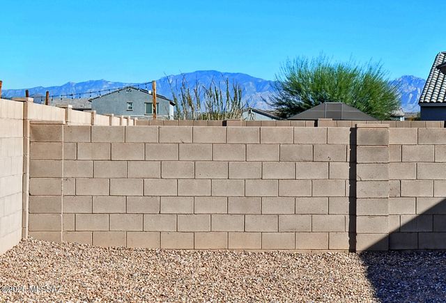 10916 W Claxton Drive, Marana, AZ 85653