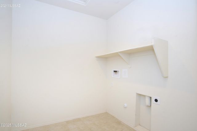 10916 W Claxton Drive, Marana, AZ 85653