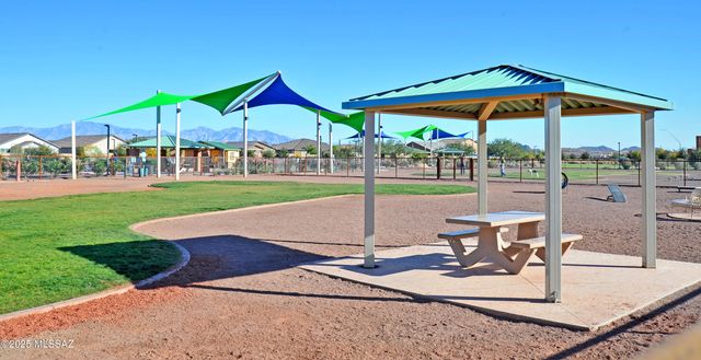 10916 W Claxton Drive, Marana, AZ 85653