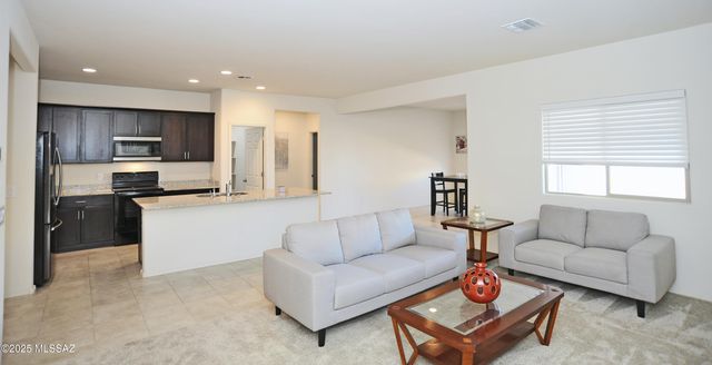 10916 W Claxton Drive, Marana, AZ 85653