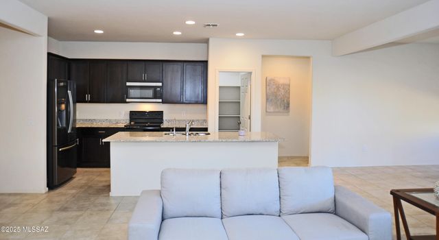 10916 W Claxton Drive, Marana, AZ 85653