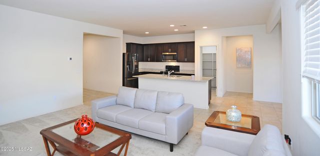 10916 W Claxton Drive, Marana, AZ 85653