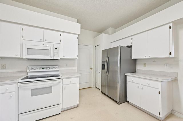 807 TREMONT GREENS LANE, Sun City Center, FL 33573