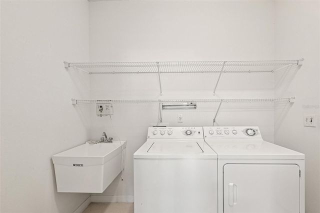 807 TREMONT GREENS LANE, Sun City Center, FL 33573