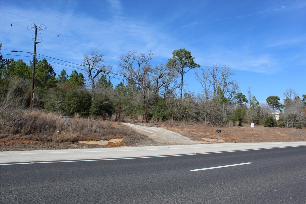 736 Highway 21 Highway E, Bastrop, TX 78602