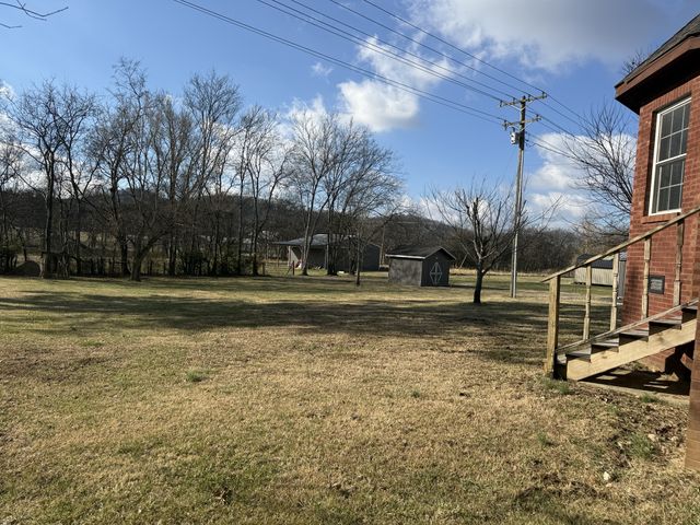 313 Murfreesboro Rd, Woodbury, TN 37190