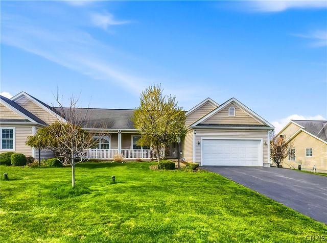 3778 Pegasus Circle, Camillus, NY 13209