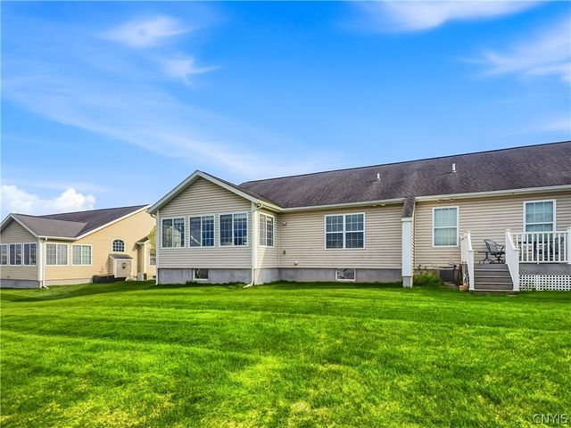 3778 Pegasus Circle, Camillus, NY 13209