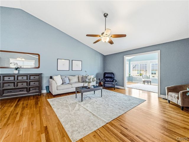 3778 Pegasus Circle, Camillus, NY 13209