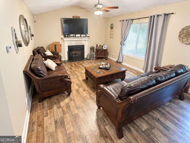 138 Mountain Oaks Drive, Carrollton, GA 30116