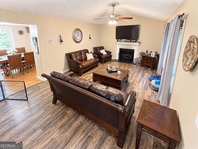 138 Mountain Oaks Drive, Carrollton, GA 30116