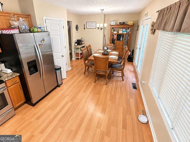 138 Mountain Oaks Drive, Carrollton, GA 30116