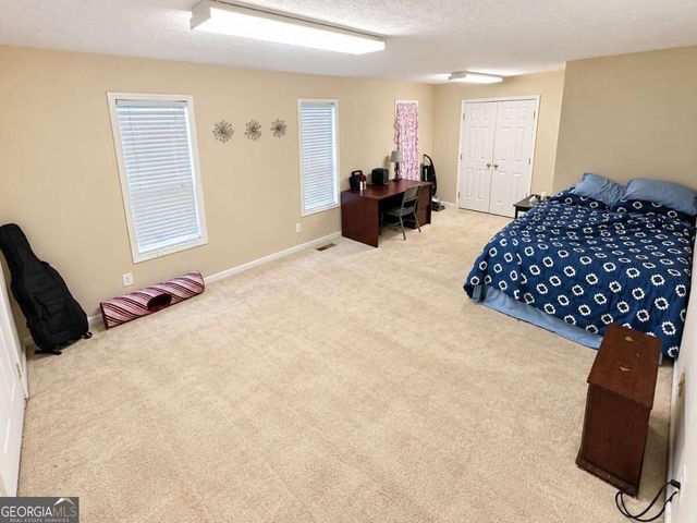 138 Mountain Oaks Drive, Carrollton, GA 30116