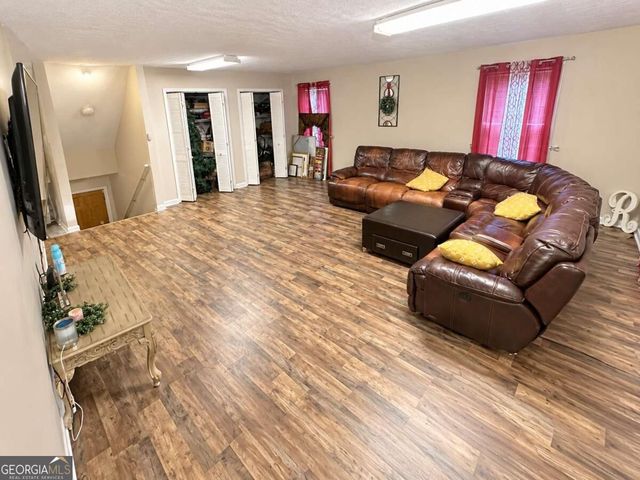138 Mountain Oaks Drive, Carrollton, GA 30116