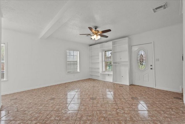 2311 Bayline Drive, Dickinson, TX 77539