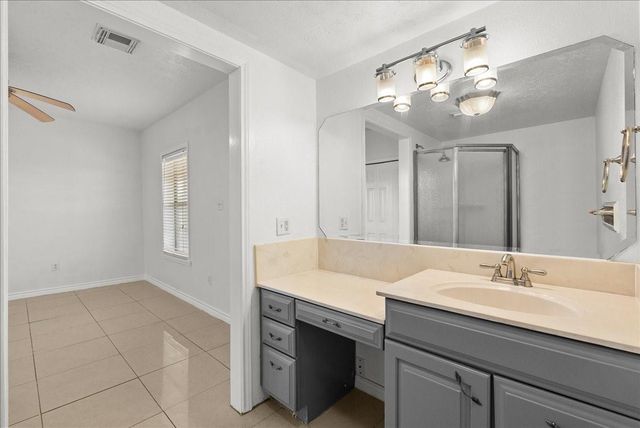 2311 Bayline Drive, Dickinson, TX 77539