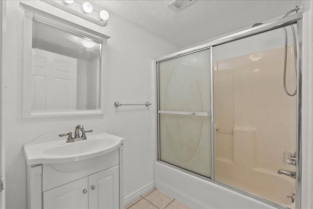 2311 Bayline Drive, Dickinson, TX 77539